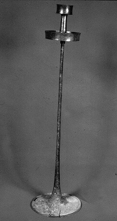 Fig. 16. Bronze torch and stand, ht. 139.0 cm (courtesy Tekirdağ Museum, inv. no. 1946).