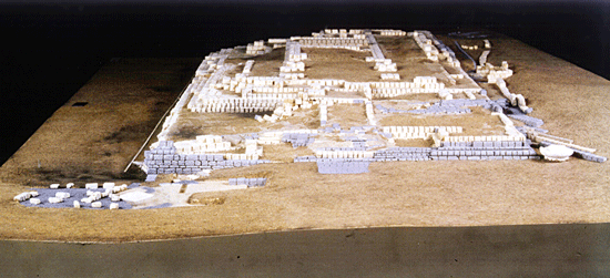 Fig. 18. Scale model of the sanctuary of the Ara della Regina as seen from the front (eastern side) (Pian della Regina) (Tarquinia Project).